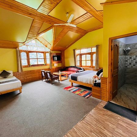 Snow Clad Riverview Hotel & Resort, Manali Eksteriør billede