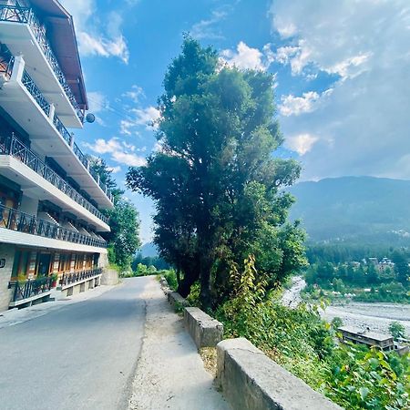 Snow Clad Riverview Hotel & Resort, Manali Eksteriør billede