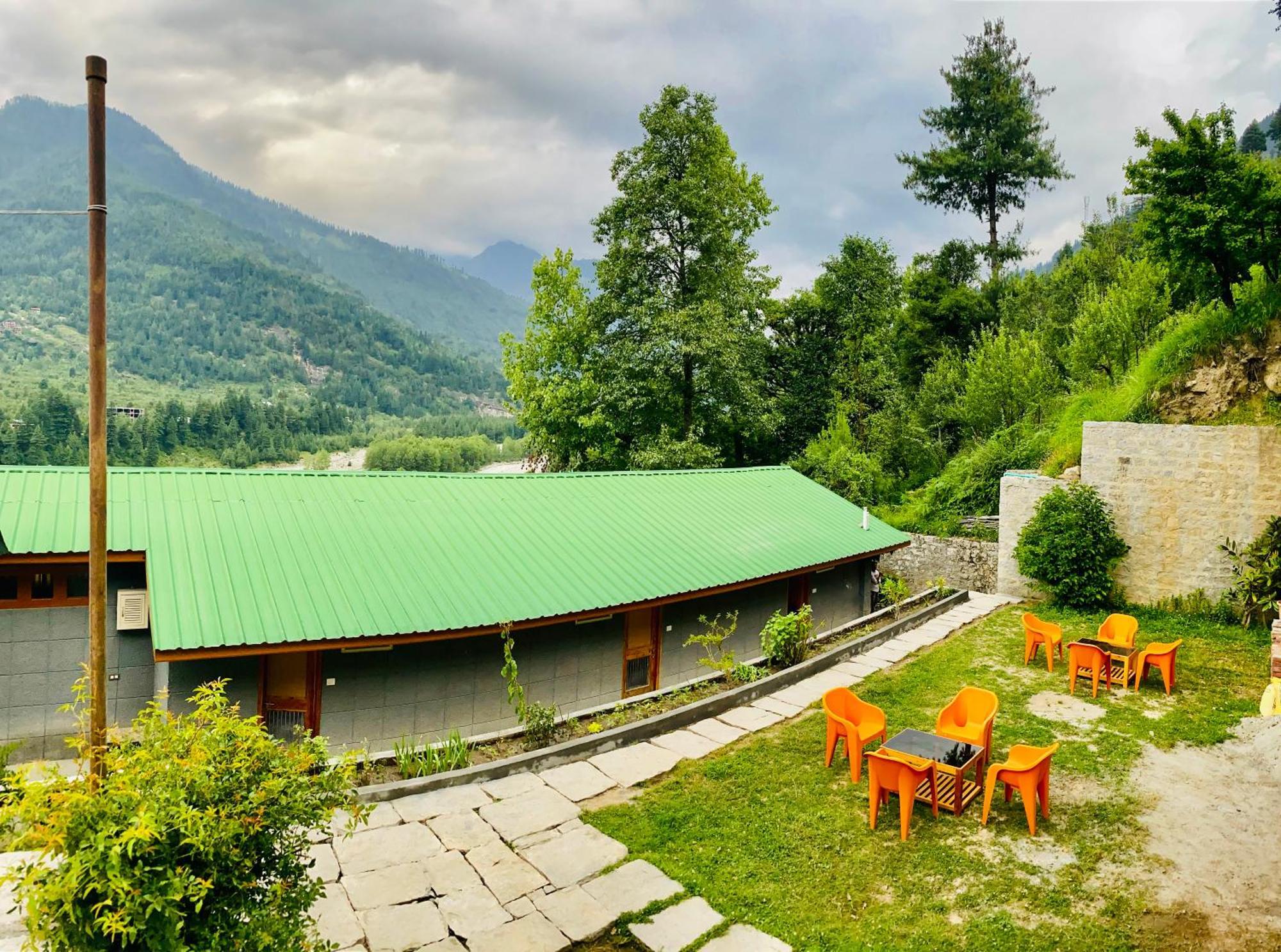 Snow Clad Riverview Hotel & Resort, Manali Eksteriør billede