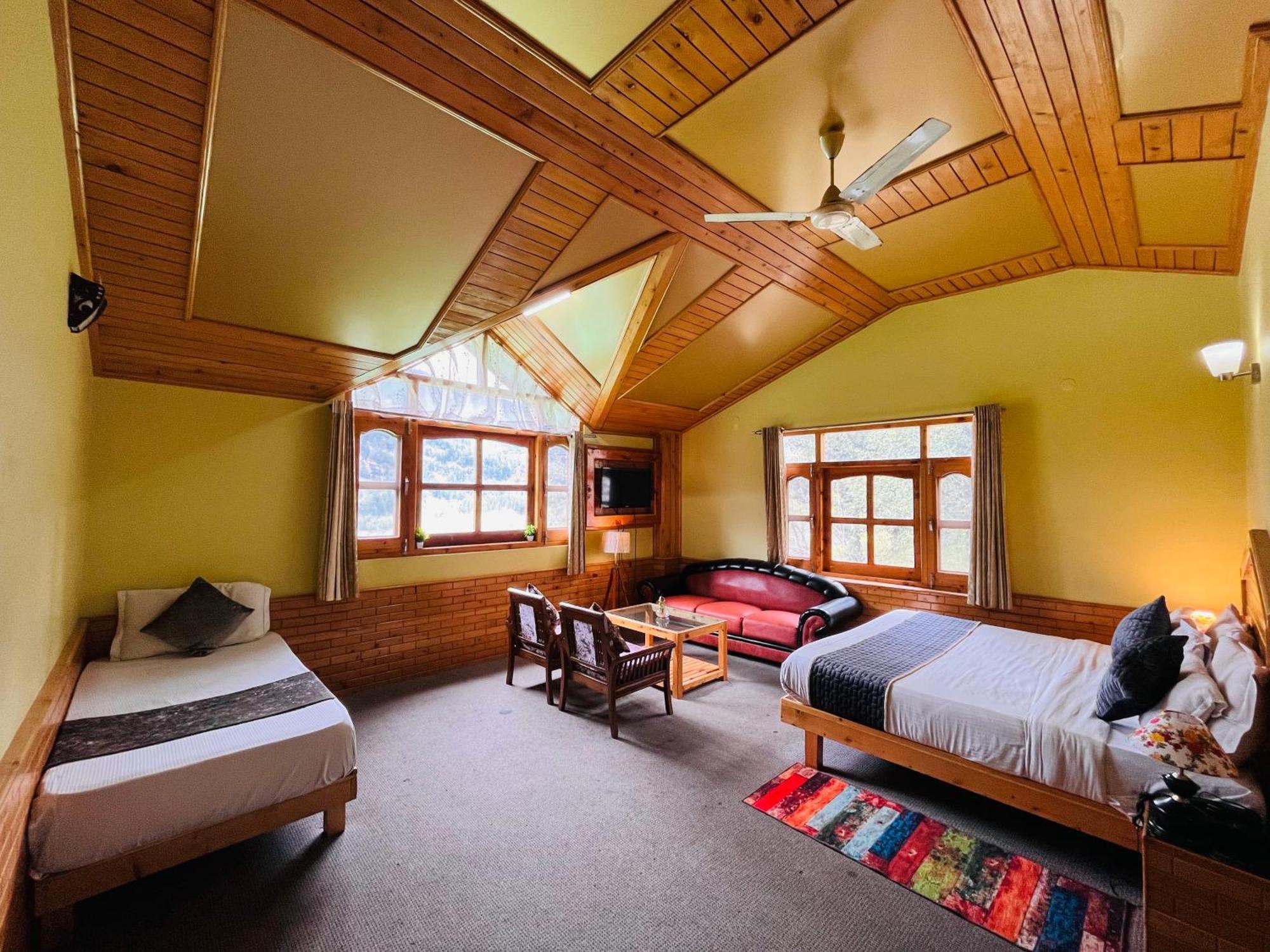 Snow Clad Riverview Hotel & Resort, Manali Eksteriør billede