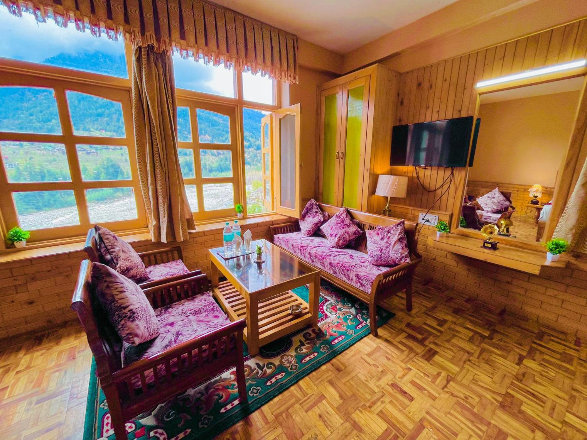 Snow Clad Riverview Hotel & Resort, Manali Eksteriør billede