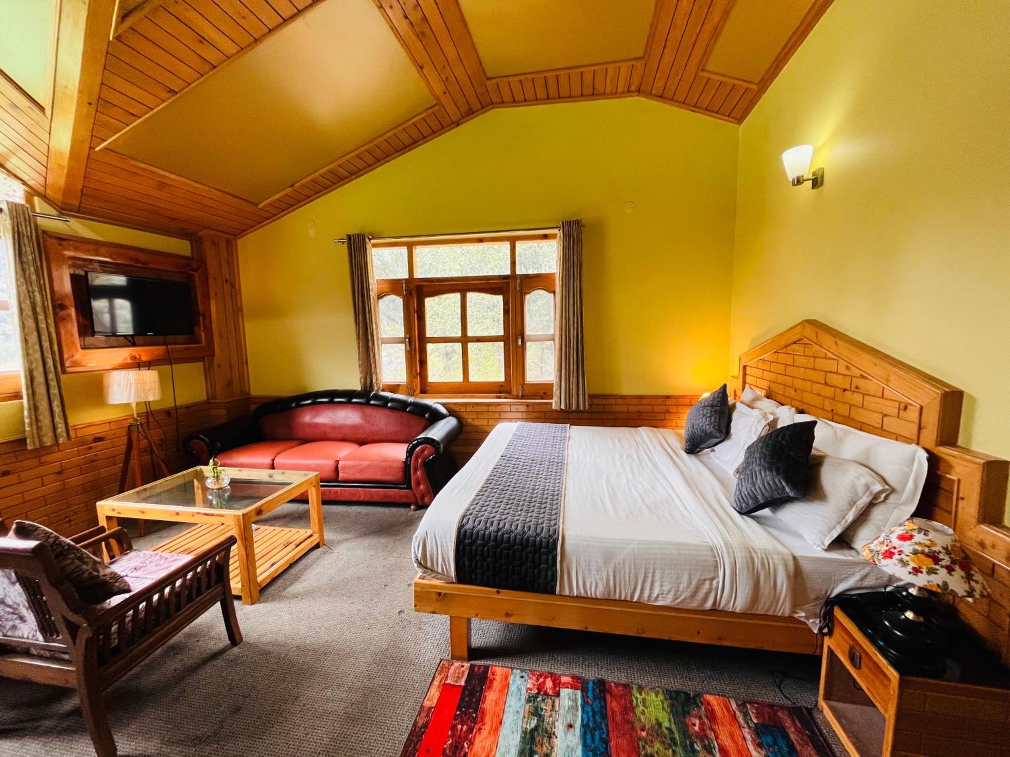 Snow Clad Riverview Hotel & Resort, Manali Eksteriør billede
