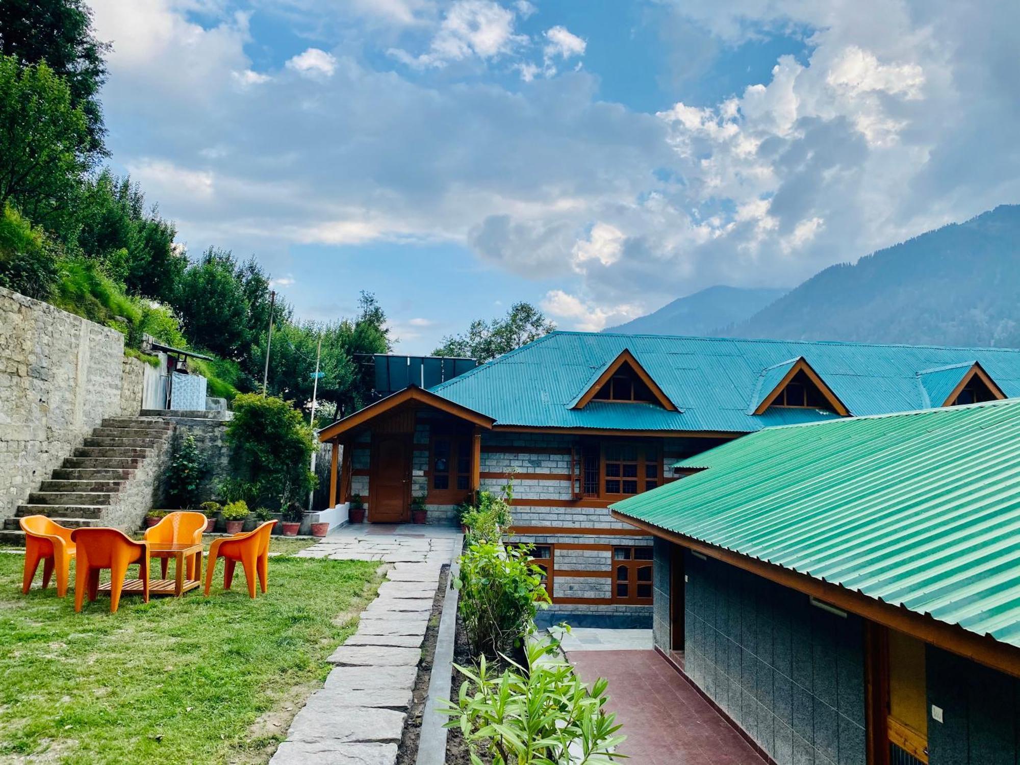 Snow Clad Riverview Hotel & Resort, Manali Eksteriør billede