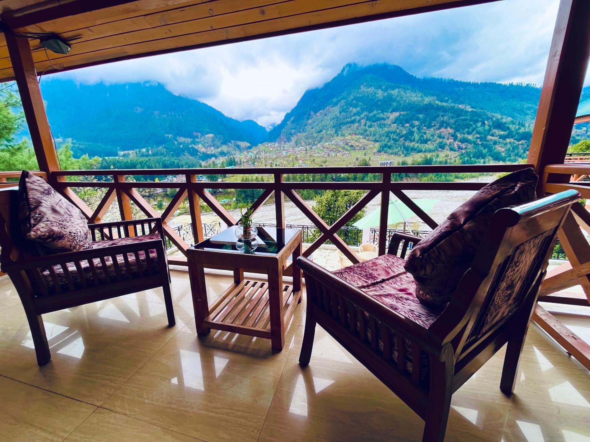Snow Clad Riverview Hotel & Resort, Manali Eksteriør billede
